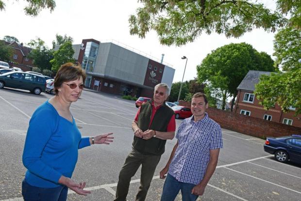 Herald Series: Talking about the Wantage Neighbourhood Plan in the car park outside the The Beacon are, left to right, Julie Mabberley, Wantage Neighbourhood Plan member Tony Gilhome and Former mayor Steve Trinder
