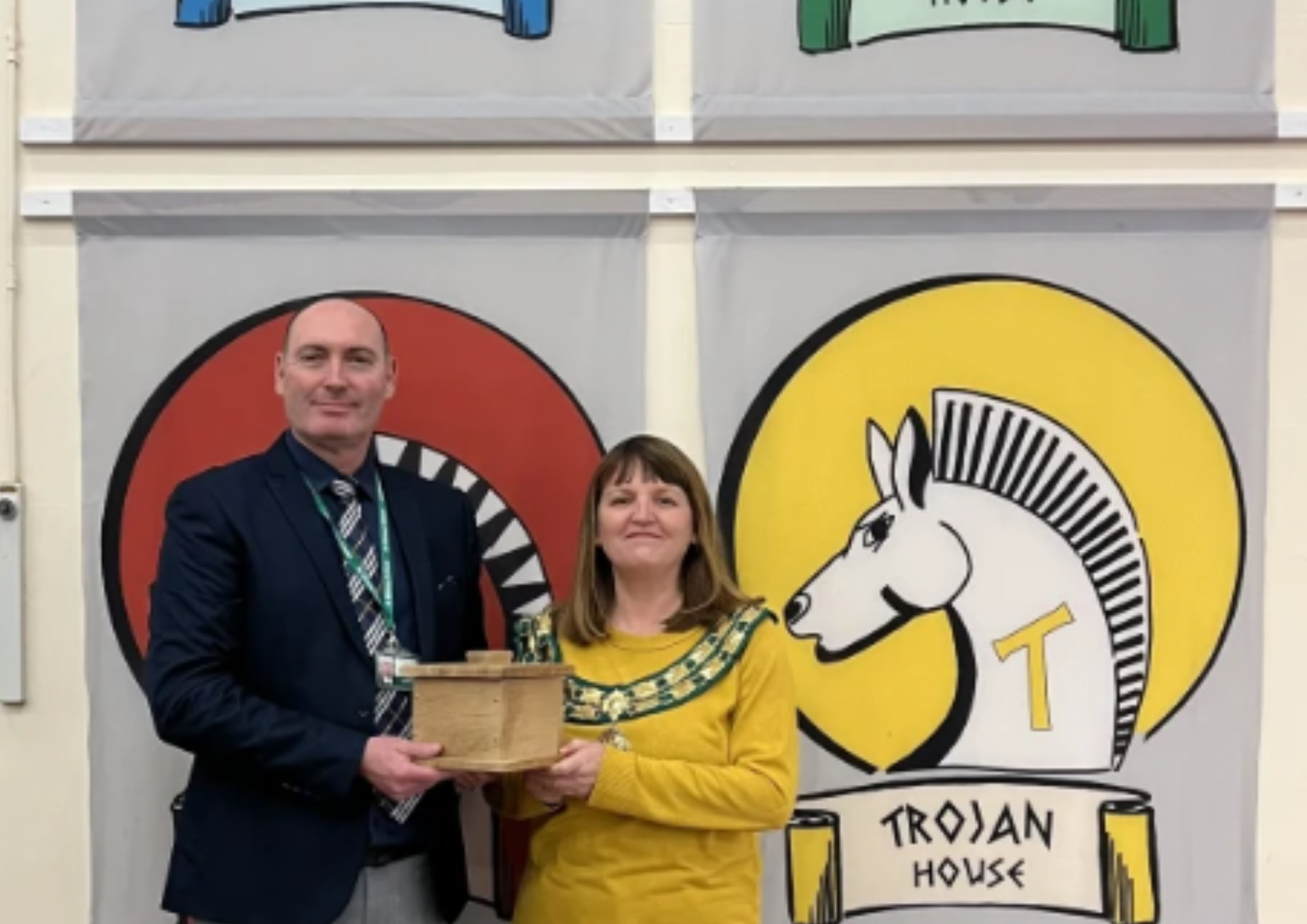 Soil box made by school in Didcot to be used in cemetery - Vimarsana News